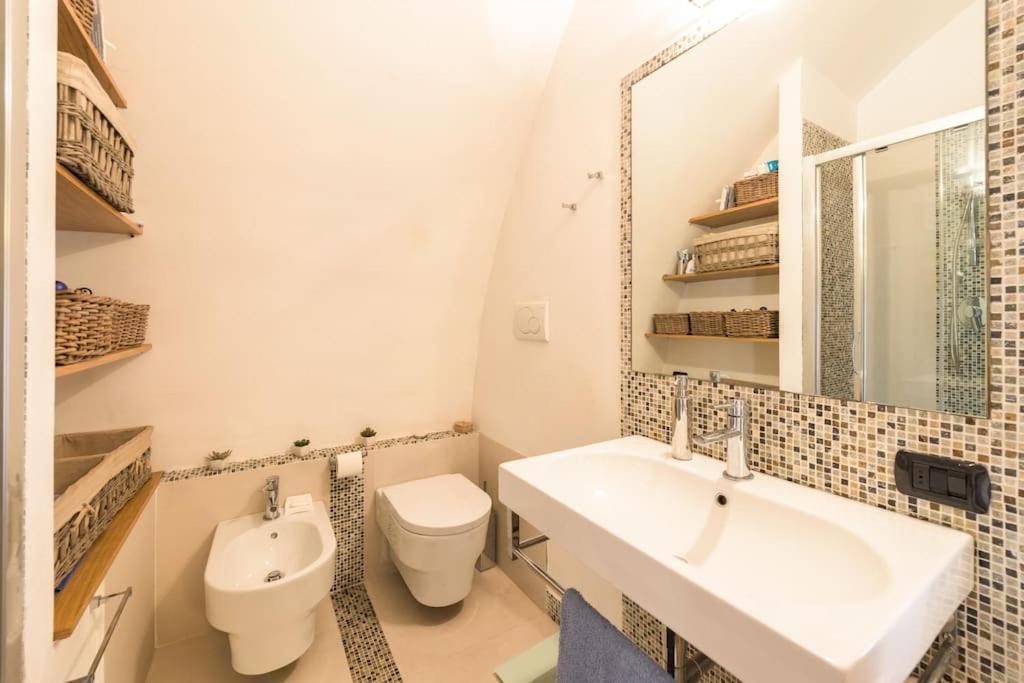 Traditional Apartment In Old City Bari Exterior foto